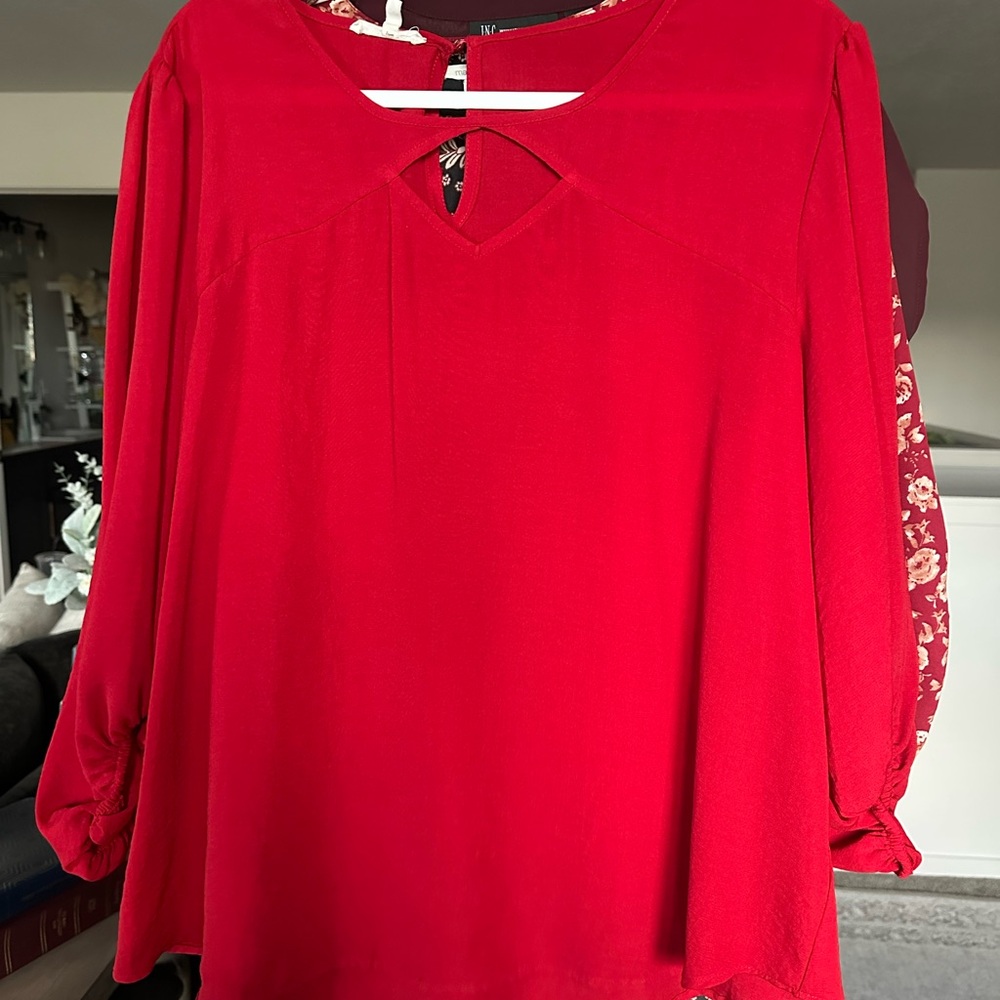 Multiple Women's Top
